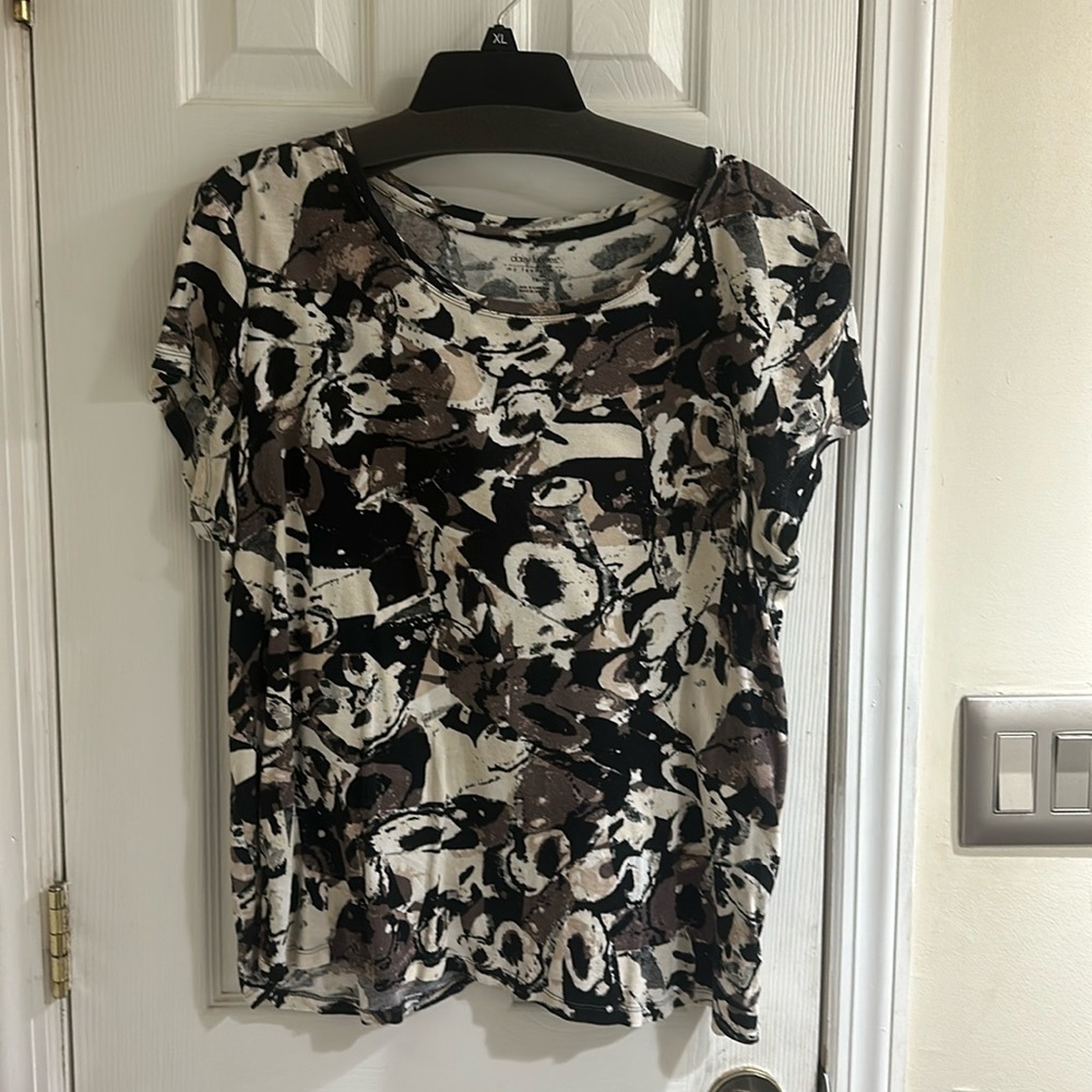 Woman’s print T-shirt